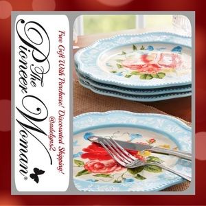 🌺 New Pioneer Woman (4) Sweet Rose Dinner Plates, Blue & Red